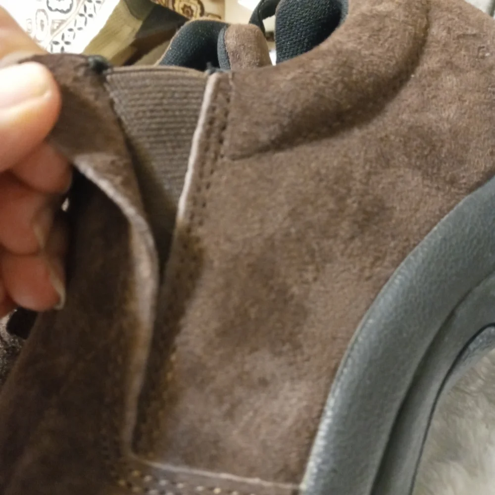 Duluth trading co. Men's brown Suede Slip on leather uppers Hiking walking shoes